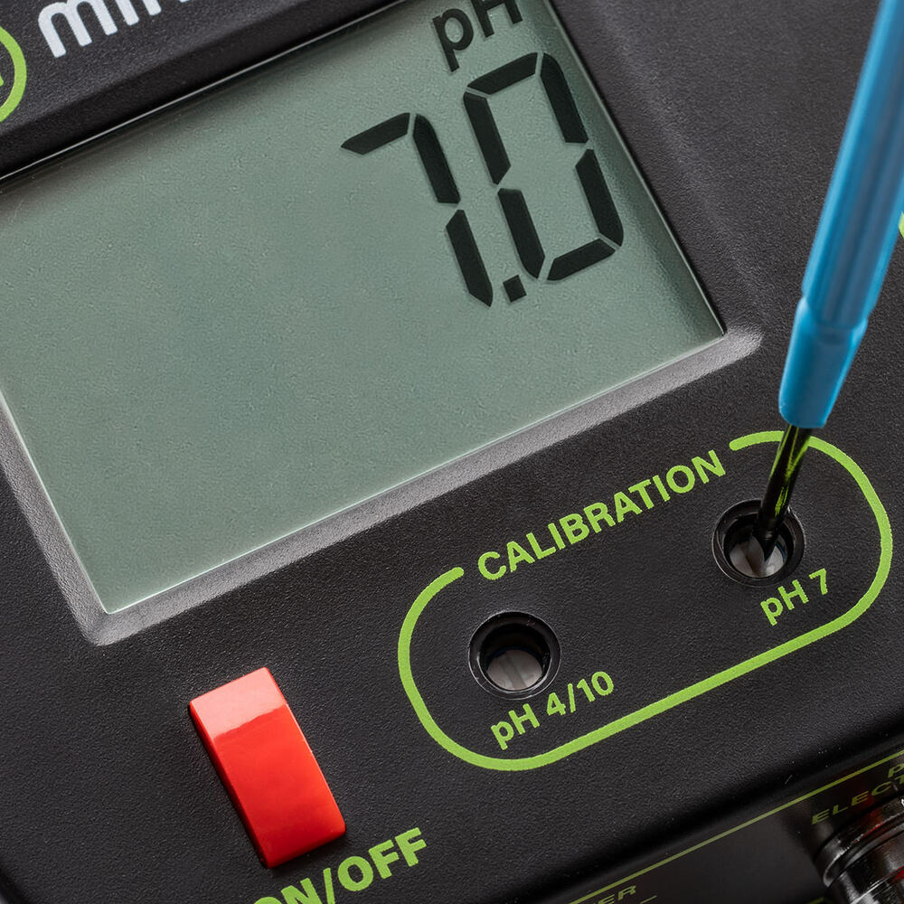 Pro pH Monitor & Controller MC122